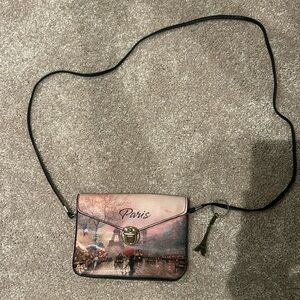 Small Paris purse with Eiffel Tower keychain